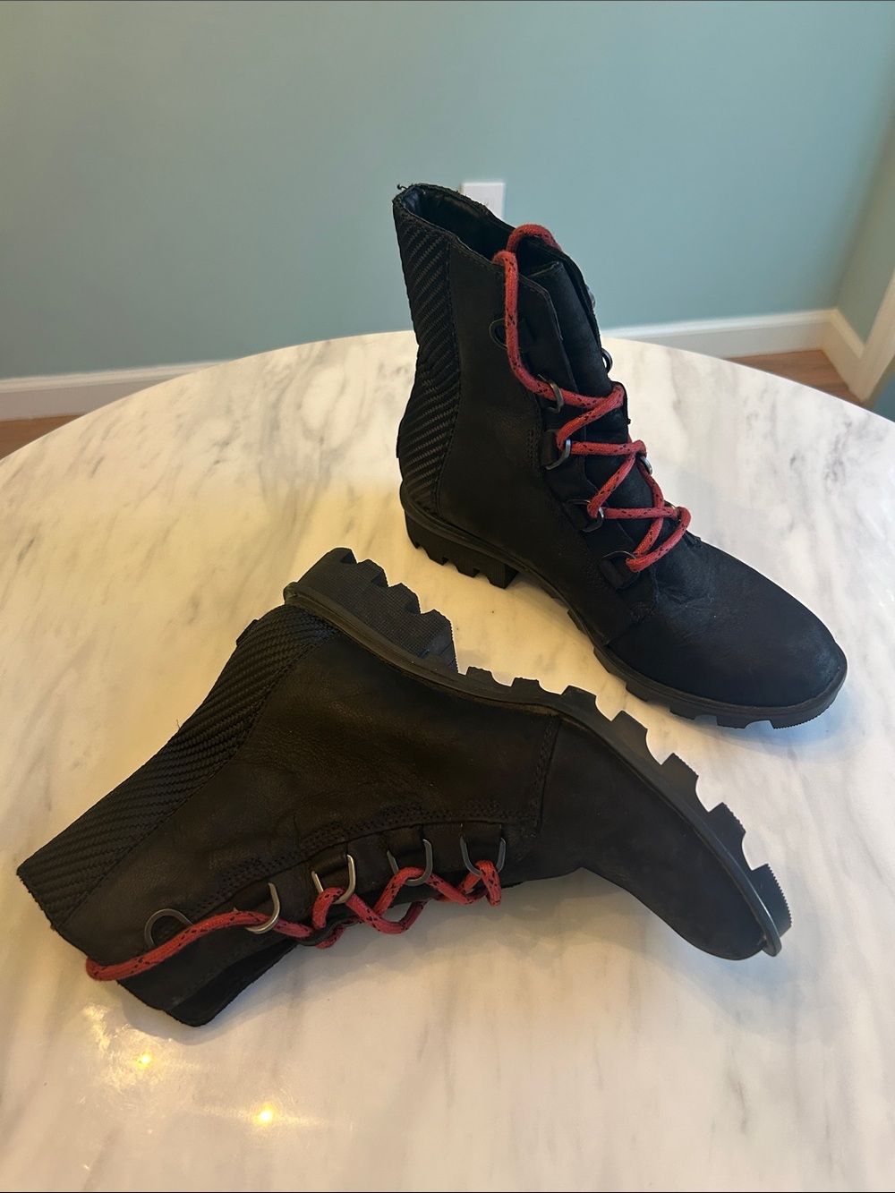 Sorel Boots Size 9